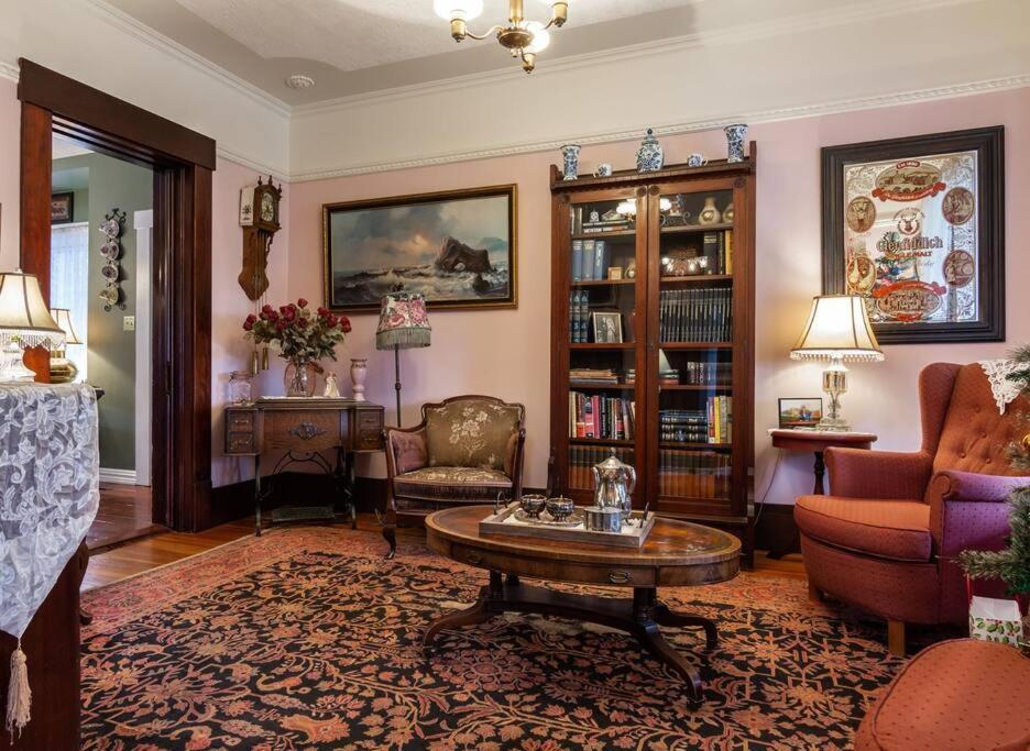 The Hazelhouse Bed & Breakfast Chilliwack Luaran gambar