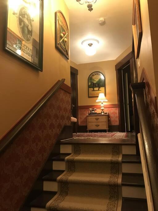 The Hazelhouse Bed & Breakfast Chilliwack Luaran gambar