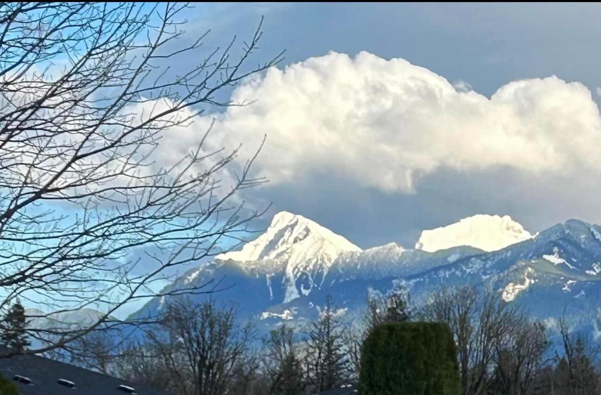 The Hazelhouse Bed & Breakfast Chilliwack Luaran gambar